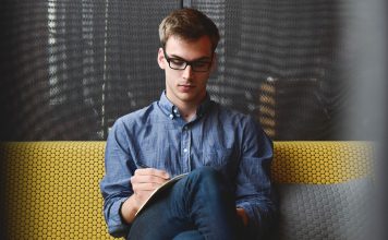 UK Students Continuing to Look Overseas